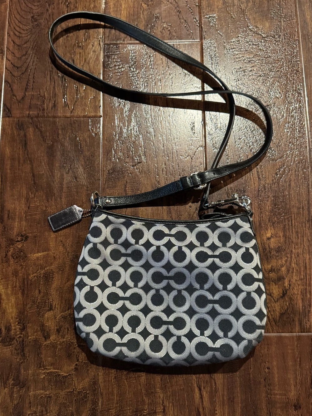 Coach Madison Op Art Swingpack Crossbody Bag Signature "C" - Picture 4 of 5